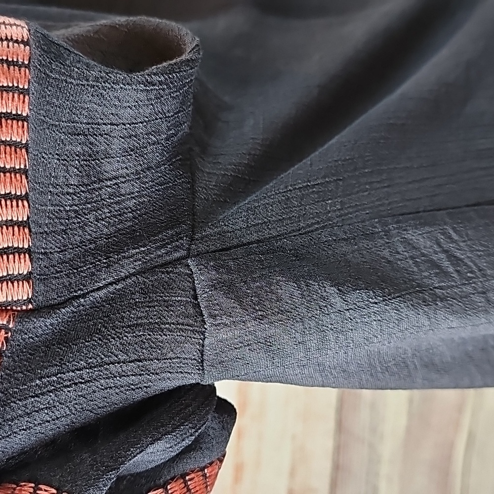 JOHN PAUL RICHARD BLACK EMBRODERED BOHO PULLOVER TOP - Picture 5 of 15